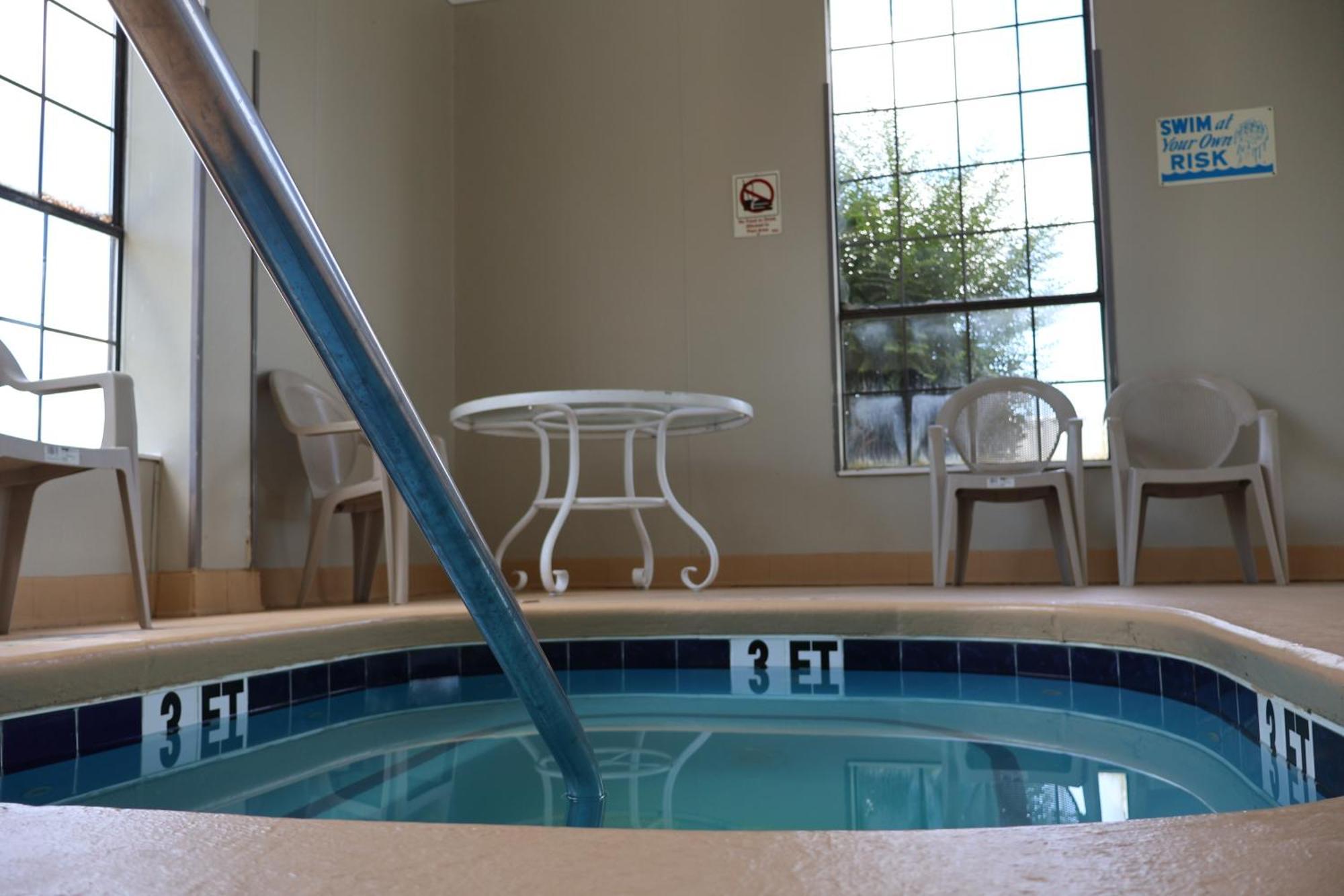 Namaste Inn & Suites Dawsonville Esterno foto